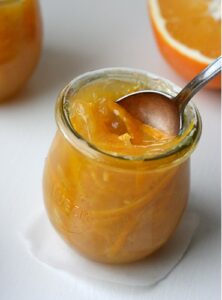 Orangenmarmelade mit Orangenzesten und Ingwer