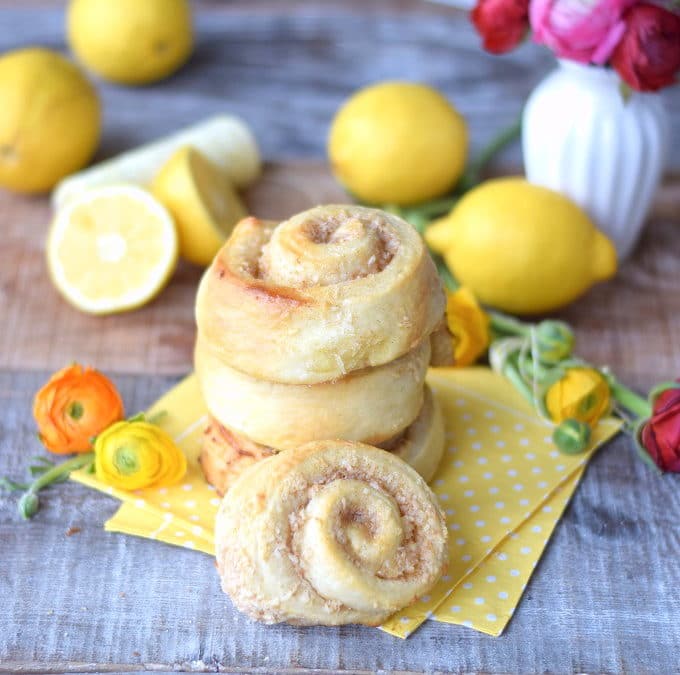 Wir haben Besuch! Kokos-Zitronen-Hefeschnecken von Das Knusperstübchen