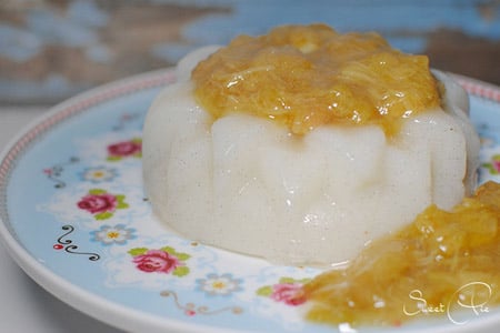 Veganer Vanillepudding mit Rhabarberkompott von Sweet Pie
