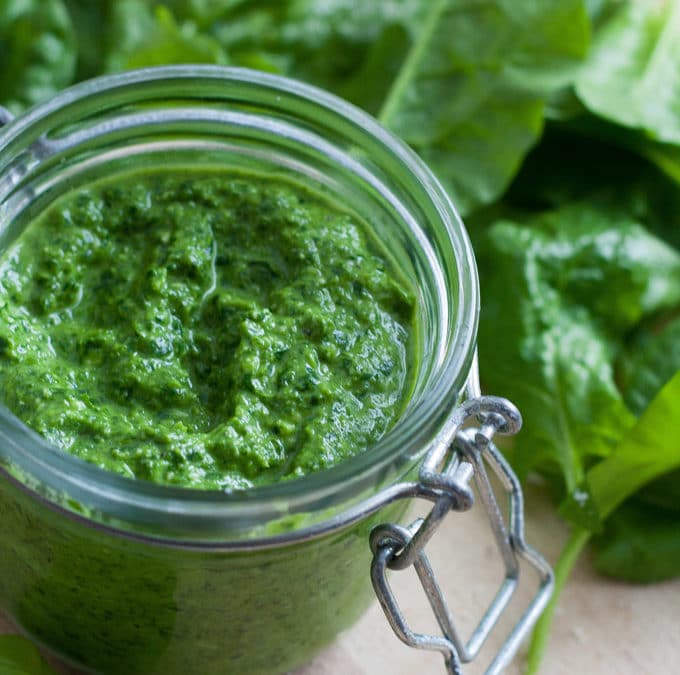 Spinat Basilikum Pesto ohne Nüsse