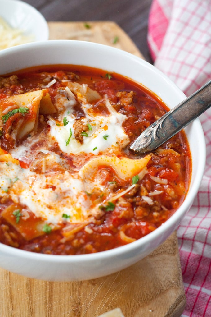 Diese Lasagne-Suppe schmeckt jedem! Super einfach und lecker - Kochkarussell.com