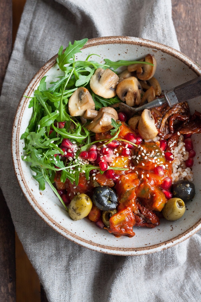 Rainbow Buddha Bowl - gesund und köstlich - kochkarussell.com