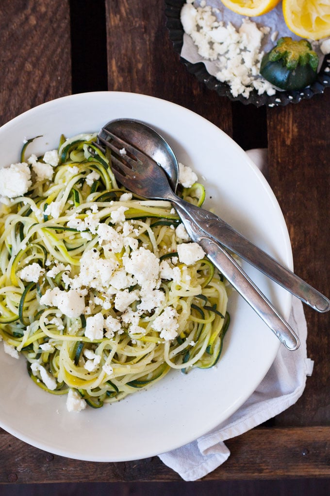 Low Carb Zucchini Spaghetti Mit Zitrone Und Feta Kochkarussell