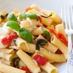 One Pot Pasta Tomate Mozzarella Rezept6