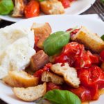 Brotsalat mit ofengerösteten Tomaten und Mozzarella Rezept5