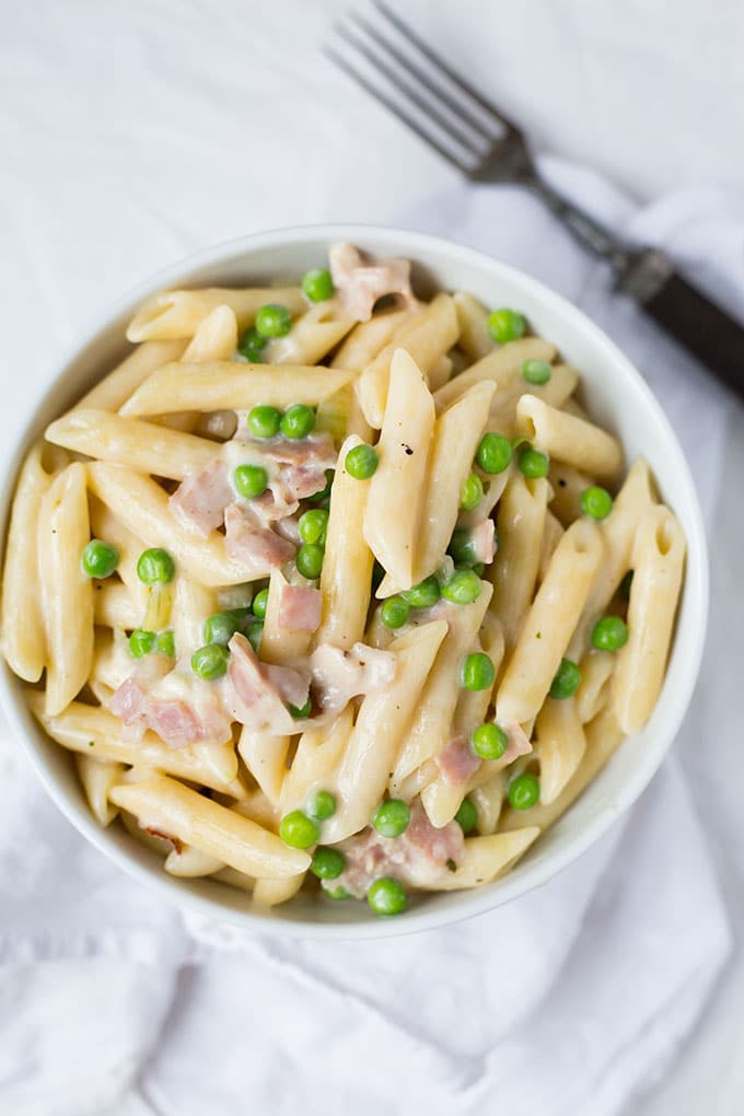 One Pot Pasta Mit Schinken Sahne Sauce Kochkarussell