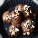 Schoko-Erdnuss-Kugeln-1