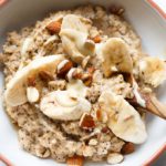 Bananen-Zimt-Porridge-mit-Ahornsirup-1