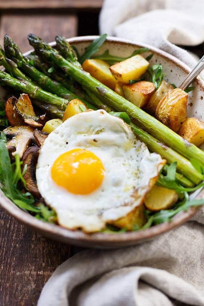 Bombastische Kartoffel Spargel Power Bowl Mit Spiegelei Kochkarussell