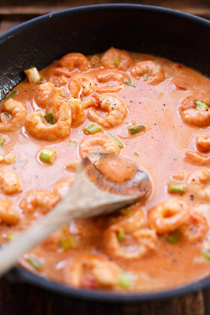 Nudeln Mit Garnelen Und Tomaten Sahnesauce Min Kochkarussell