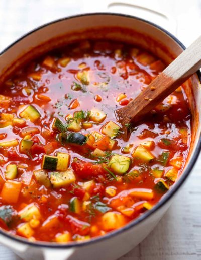 Vegetarische Gemüsesuppe