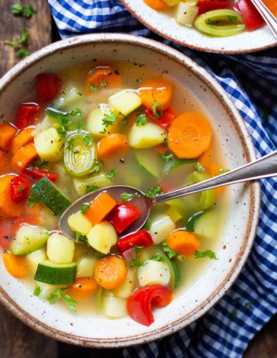Herzhafte Gemüsesuppe