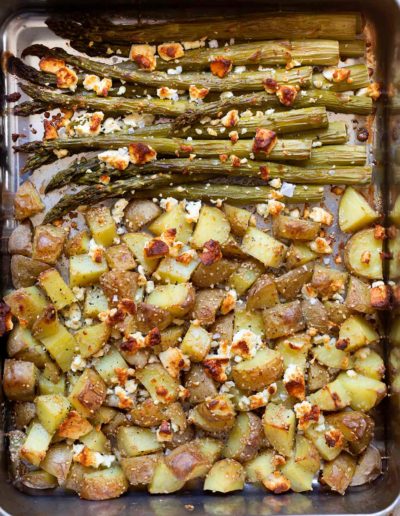 Sesam-Ofenkartoffeln mit grünem Spargel