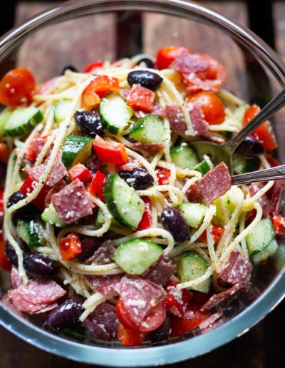 Italienischer Nudelsalat mit Salami