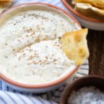 Griechischer-Joghurt-Feta-Dip-mit-Zitrone-1