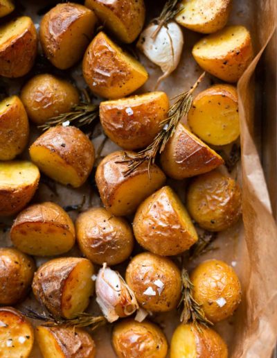 Einfache Rosmarinkartoffeln aus dem Ofen