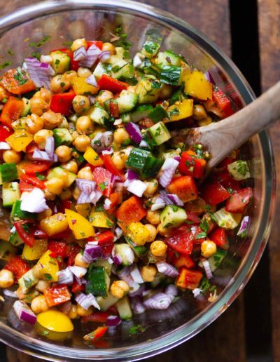 Mediterraner Kichererbsen-Meal Prep-Salat