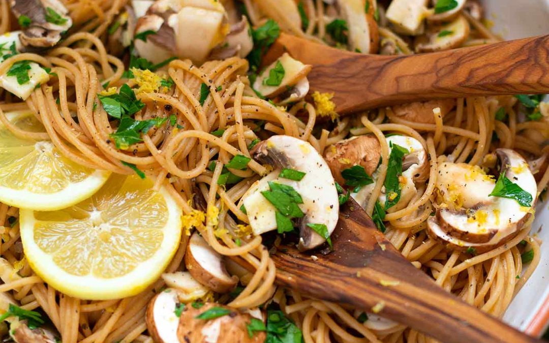 Spaghetti mit Zitronen und Champignons (nur 15 Minuten!)