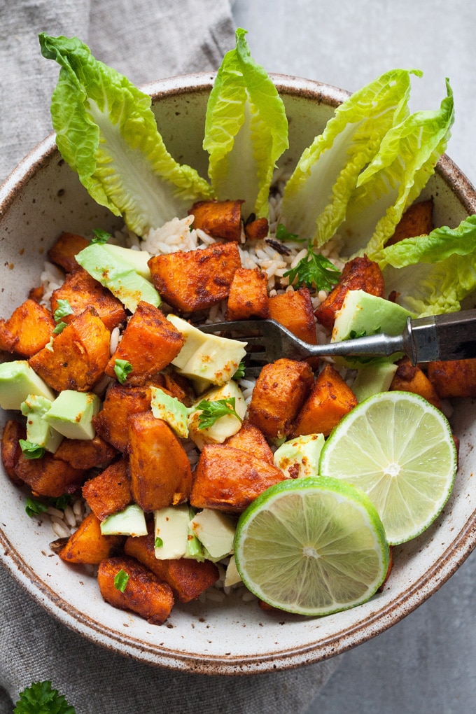 Buddha Bowl mit gerösteten Süßkartoffeln-image