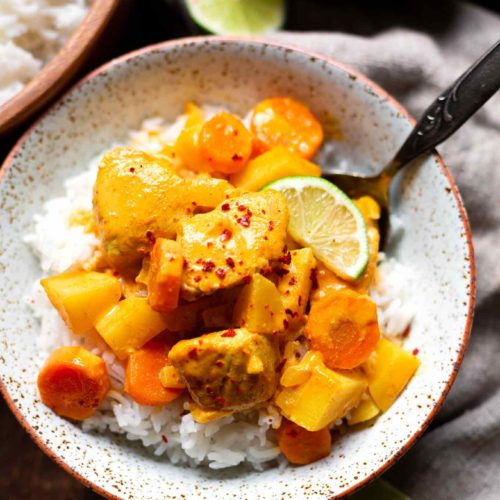Gelbes Thai-Curry mit Hähnchen (30 Minuten!)