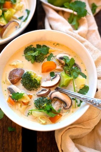 Kochkarussell-Rezept: Thai-Kokos-Suppe mit Gemüse