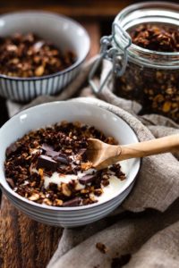 Schoko-Knuspermüsli mit Kokosflocken