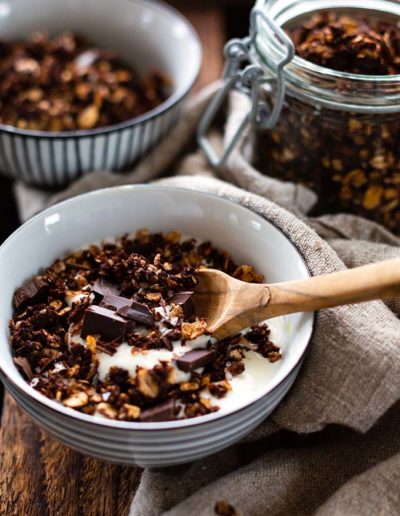 Schoko-Knuspermüsli mit Kokosflocken