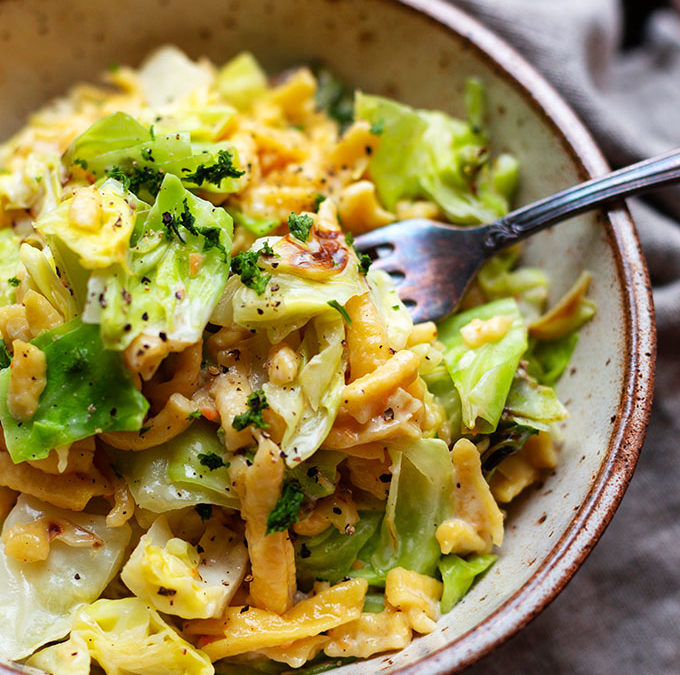 Einfache Spätzlepfanne (vegetarisch & 5 Zutaten!)