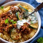 Tuerkische-Pasta-mit-Hackfleisch-und-Joghurtsauce-1