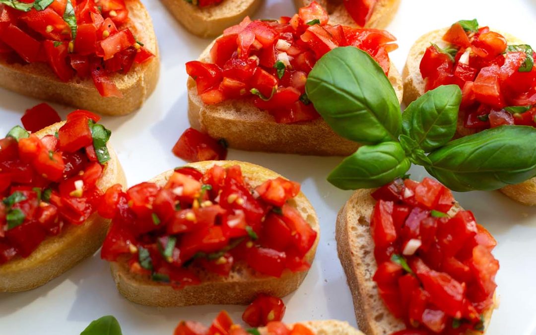 Bruschetta mit Tomaten und Basilikum – Das italienische Original