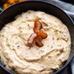 Dattel-Dip-mit-Curry-in-Schuessel