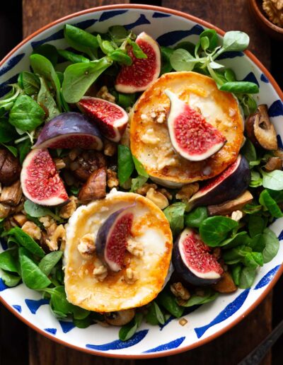Salat mit Ziegenkäse und Feigen