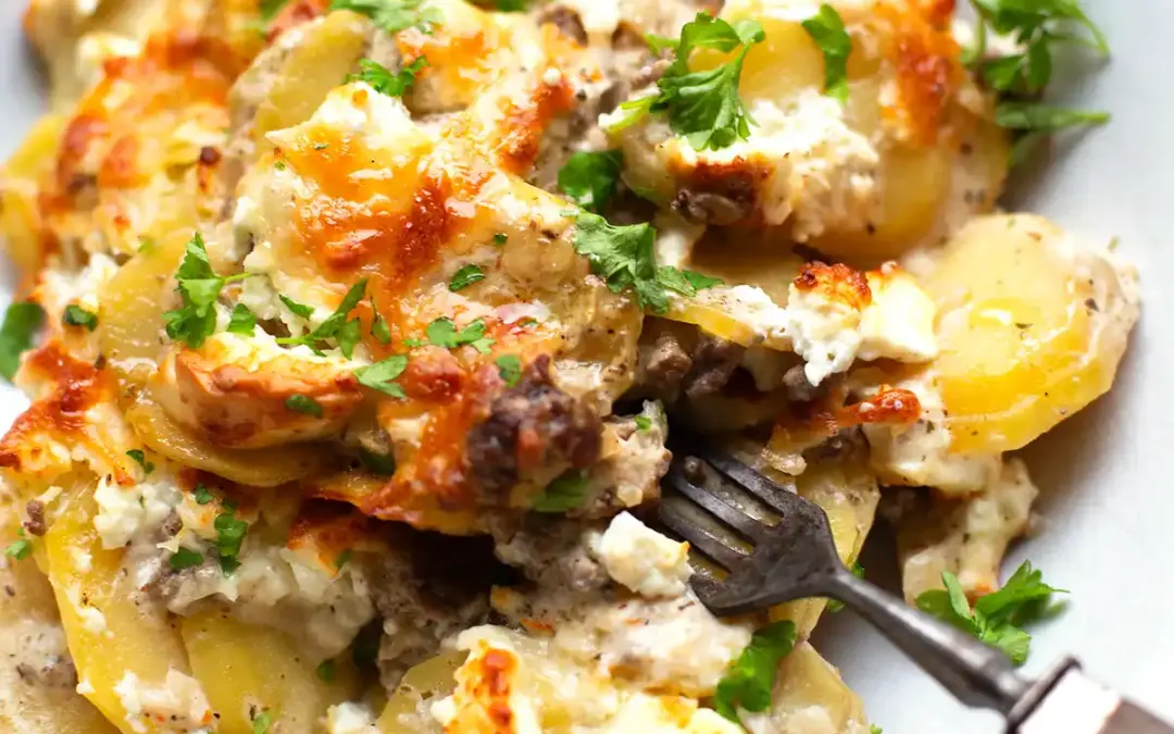 Kartoffel-Hackfleisch-Auflauf (einfach, cremig & SO lecker)