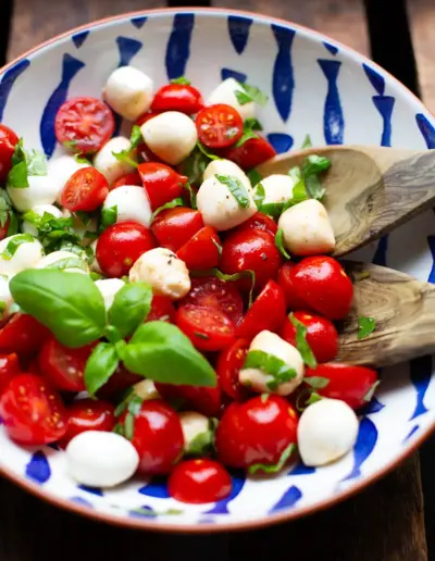 Tomate-Mozzarella-Salat selber machen Rezept